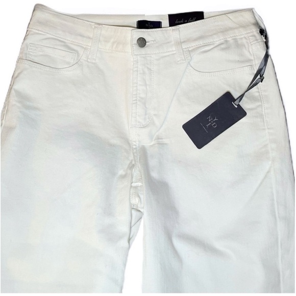 NWT NYDJ White Crop Capri Midrise Jeans Crystal Buttons Lift Tuck Size 8 or 10 - Picture 1 of 9